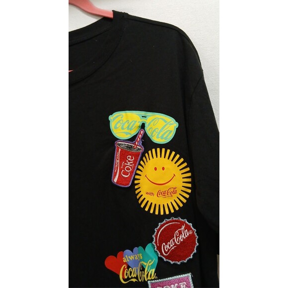 Coca-Cola Women’s 2XL Cropped Black T-Shirt Embroidered Patch Logo Graphic Tee - Picture 3 of 6